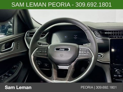 New 2025 Jeep Grand Cherokee Limited image 11