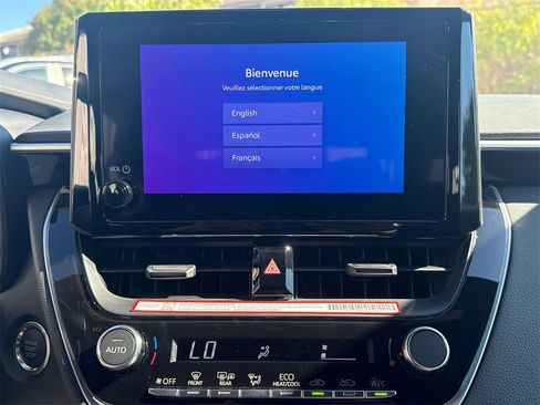 Used 2025 Toyota Corolla SE image 17