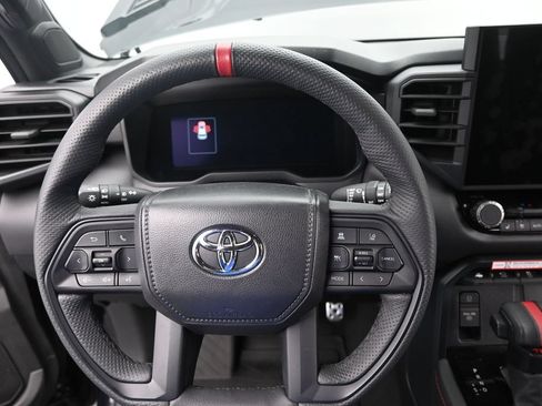 Used 2025 Toyota Sequoia TRD Pro AWD/4WD image 27