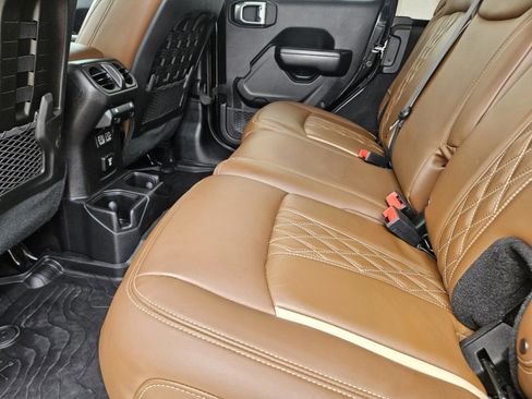 Used 2020 Jeep Wrangler Unlimited Rubicon AWD/4WD image 23