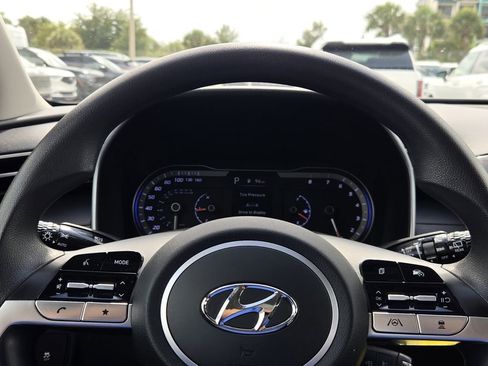 Certified 2024 Hyundai Tucson SE FWD image 22