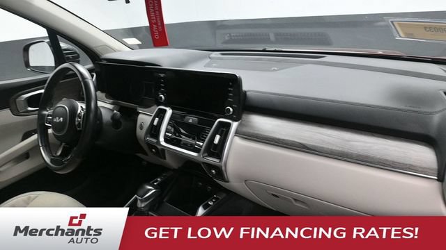Used 2022 Kia Sorento S w/ Panoramic Sunroof Package AWD/4WD image 16