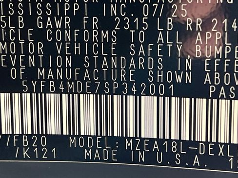 New 2025 Toyota Corolla LE image 31