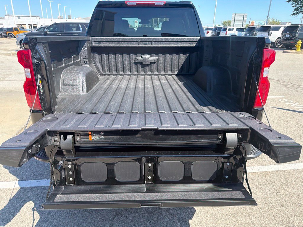 New 2026 Chevrolet Silverado 1500 RST AWD/4WD image 12