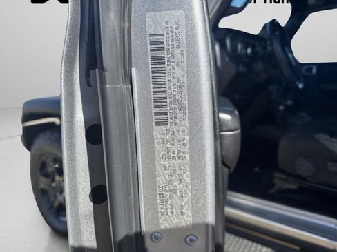 Used 2020 Jeep Wrangler Sport S image 40