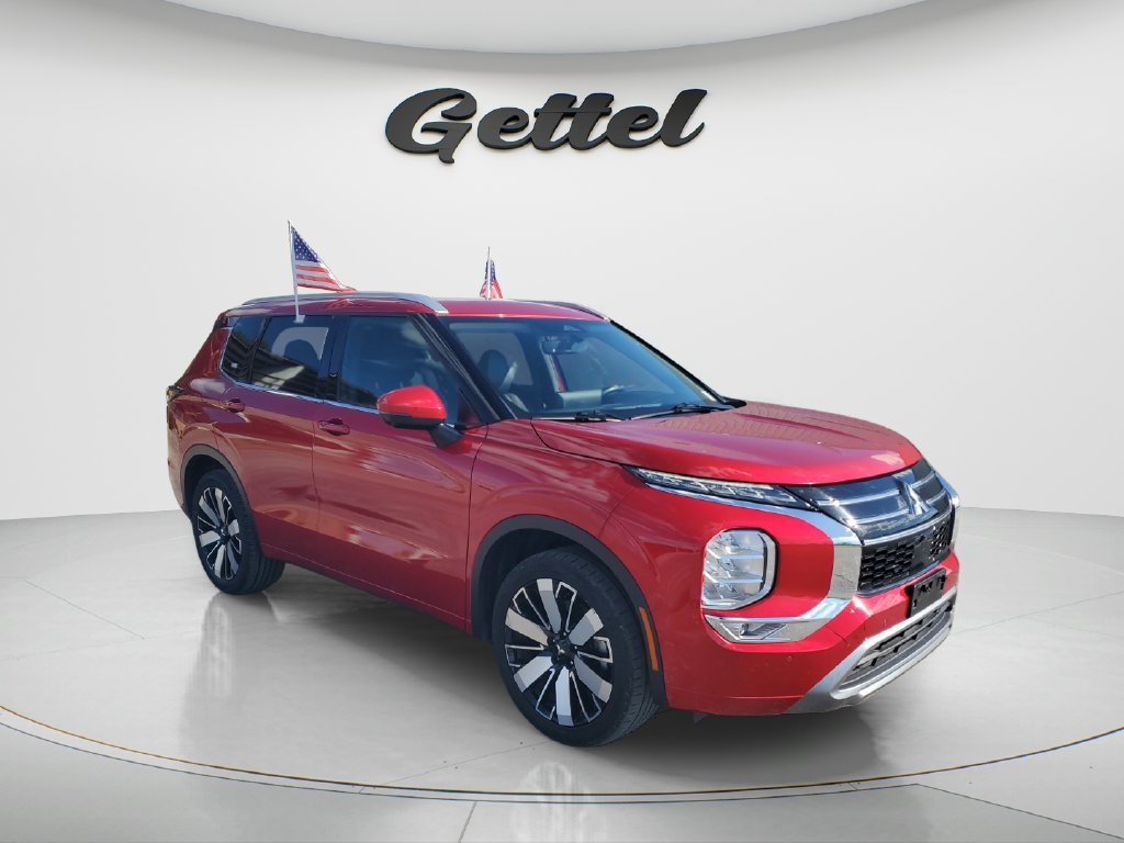 Used 2025 Mitsubishi Outlander SEL FWD image 3