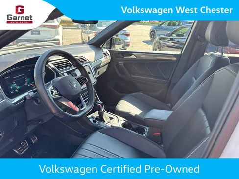 Used 2024 Volkswagen Tiguan SE R-Line AWD/4WD image 10