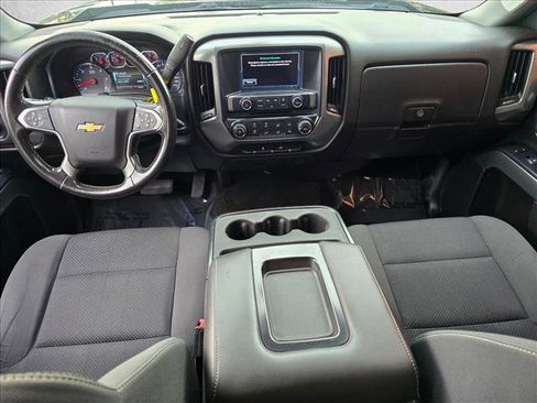 Used 2018 Chevrolet Silverado 1500 LT AWD/4WD image 16