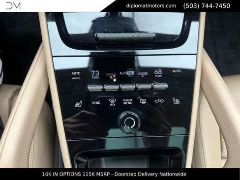 Used 2025 Porsche Cayenne E-Hybrid AWD/4WD image 36