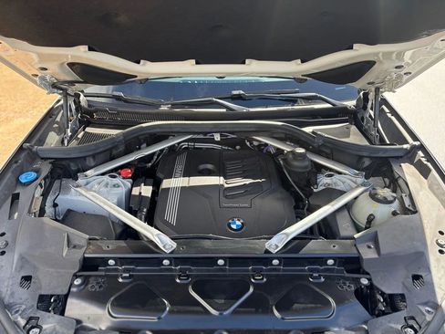 Used 2022 BMW X5 sDrive40i w/ Premium Package image 19