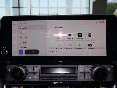 Used 2025 Toyota Grand Highlander AWD Hybrid image 23
