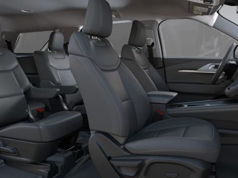 New 2025 Ford Explorer Active image 28