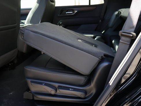 New 2026 GMC Yukon Denali w/ Denali Reserve Package image 25