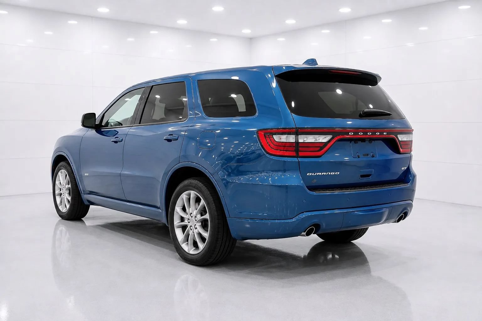 Used 2025 Dodge Durango GT AWD/4WD image 3