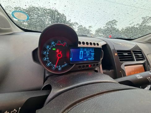 Used 2014 Chevrolet Sonic LTZ FWD image 15