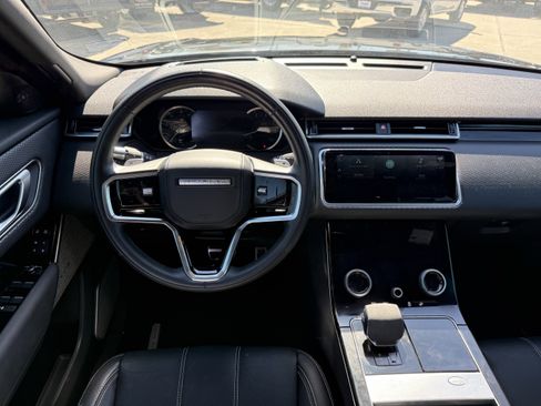 Used 2022 Land Rover Range Rover Velar R-Dynamic S image 14