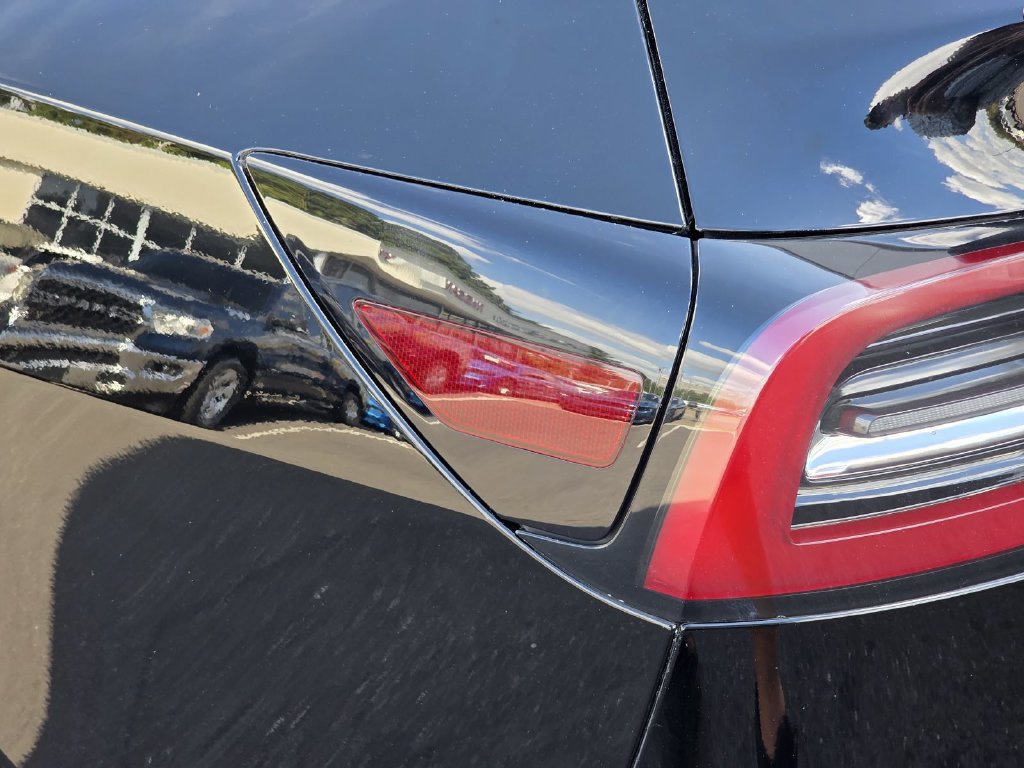 Used 2022 Tesla Model Y Performance AWD/4WD image 34