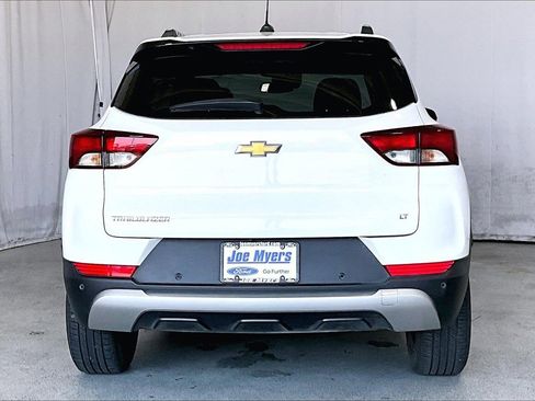 Used 2021 Chevrolet TrailBlazer LT w/ Convenience Package image 4