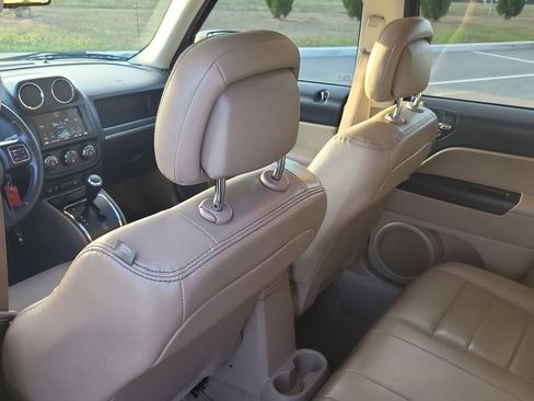 Used 2017 Jeep Patriot High Altitude image 10