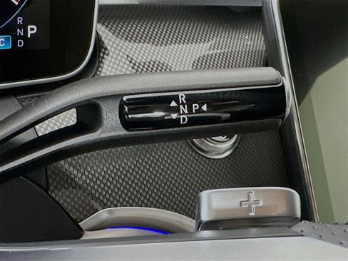 New 2026 Mercedes-Benz CLE 300 4MATIC Cabriolet image 18