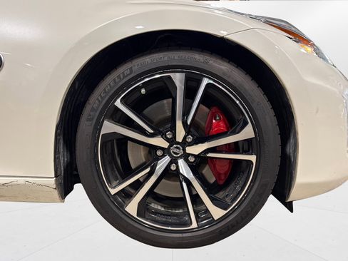 Used 2020 Nissan 370Z Touring Sport image 47