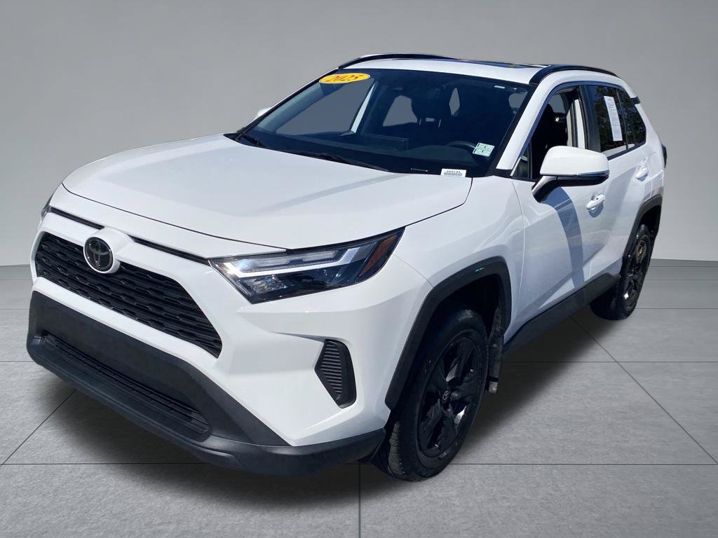 Used 2025 Toyota RAV4 XLE w/ Convenience Package FWD image 2