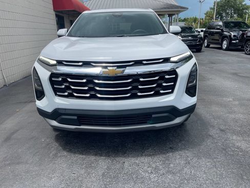 Used 2026 Chevrolet Equinox LT FWD image 8