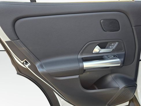 New 2026 Mercedes-Benz GLA 250 4MATIC image 18