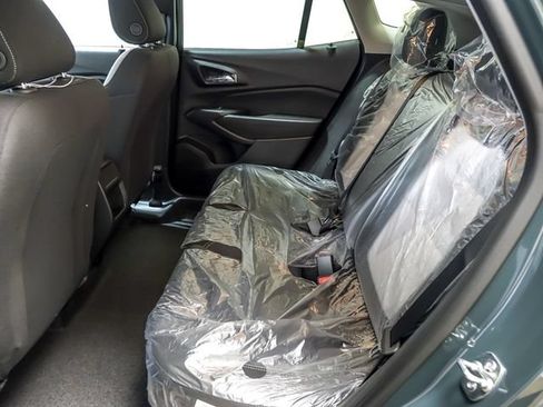 New 2026 Chevrolet Trax LS w/ LS Convenience Package FWD image 10