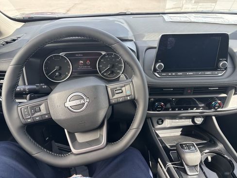 New 2026 Nissan Rogue SV image 18