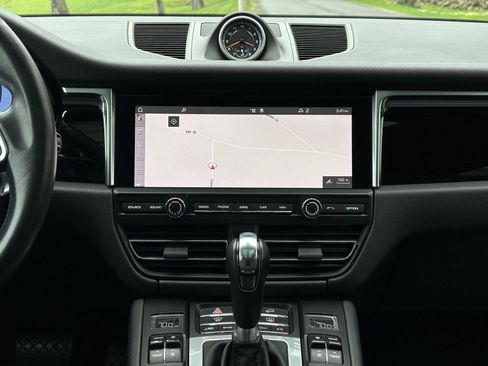 Used 2019 Porsche Macan S AWD/4WD image 37