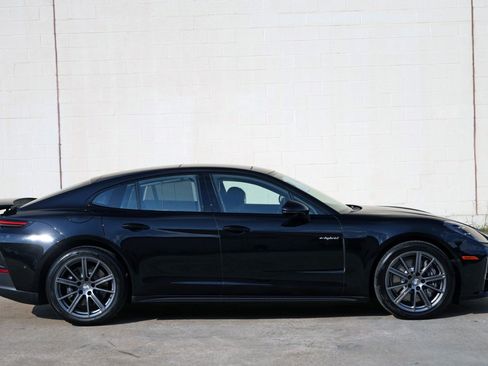 Used 2025 Porsche Panamera 4 E-Hybrid AWD/4WD image 57
