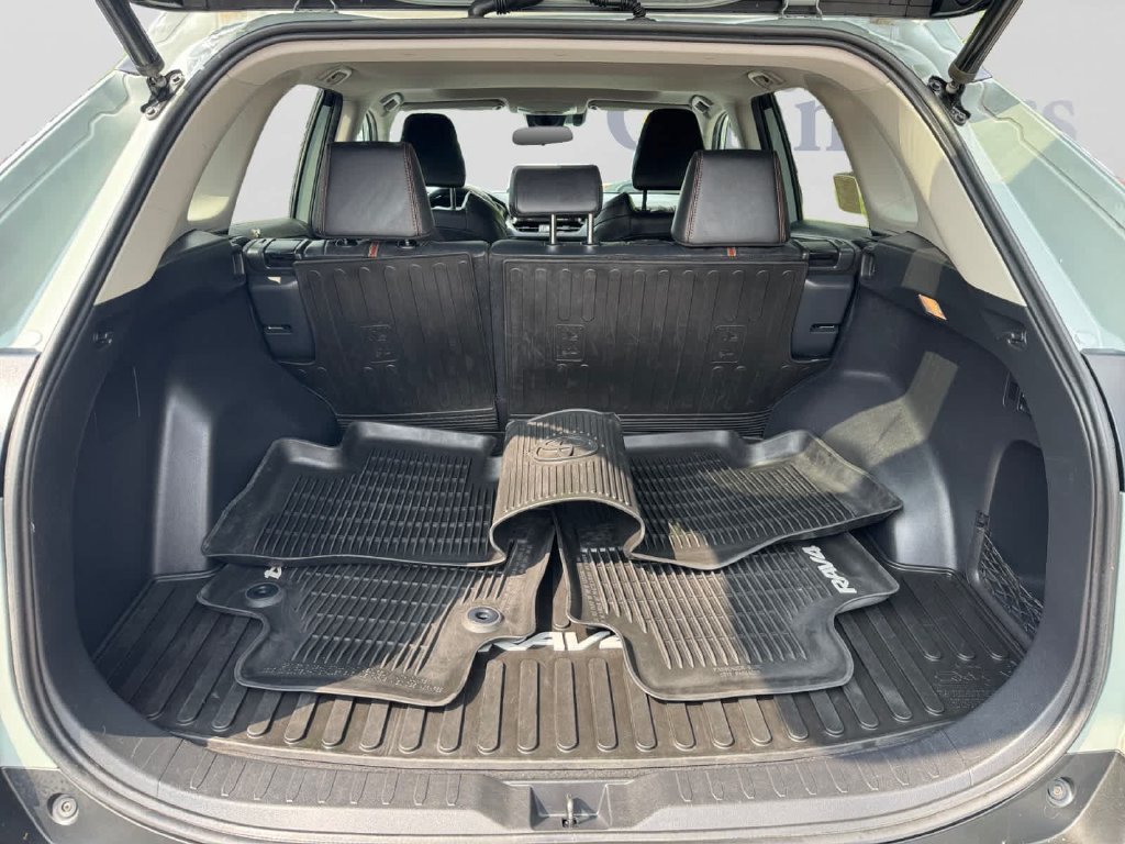 Used 2019 Toyota RAV4 Adventure w/ Cold Weather Package AWD/4WD image 4