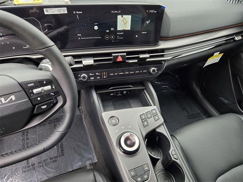 New 2026 Kia Sportage SX Prestige image 18