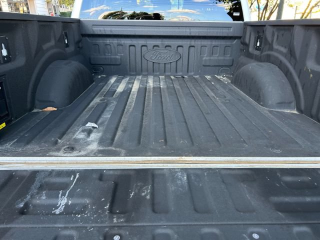 Used 2022 Ford F150 Lightning XLT AWD/4WD image 27