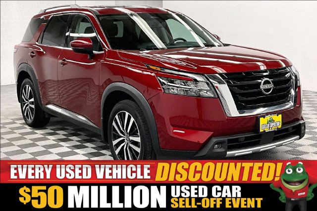 Used 2025 Nissan Pathfinder Platinum AWD/4WD image 1