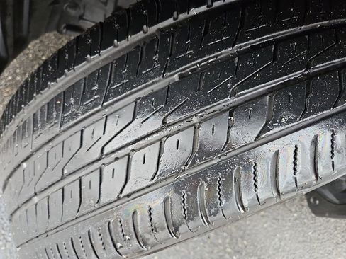 Used 2023 Mitsubishi Outlander SE image 34