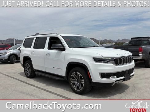 Used 2024 Jeep Wagoneer Series II AWD/4WD image 1