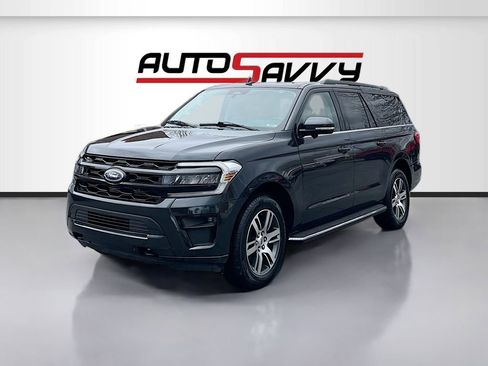 Used 2022 Ford Expedition Max XLT AWD/4WD image 3