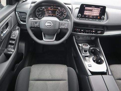 New 2026 Nissan Rogue SV w/ Cold Weather Package FWD image 11