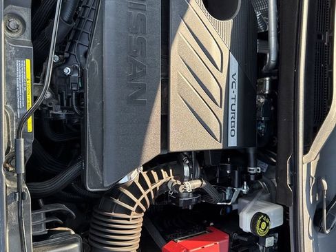 Used 2025 Nissan Rogue SV image 33