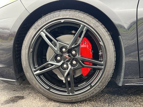 Used 2024 Chevrolet Corvette Stingray Preferred Cpe w/ Stealth Interior Trim Package image 11