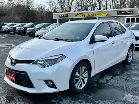 Used 2015 Toyota Corolla LE image 4