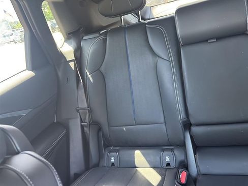 Used 2024 Cadillac Lyriq Luxury RWD image 9