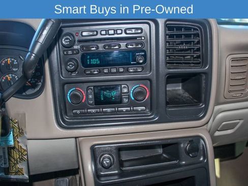 Used 2003 Chevrolet Suburban 2500 LT w/ LT Preferred Equipment Group image 23