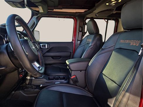 Used 2021 Jeep Wrangler Unlimited Rubicon w/ Trailer Tow Package image 13