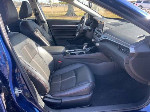 Used 2024 Nissan Altima 2.5 SR image 16