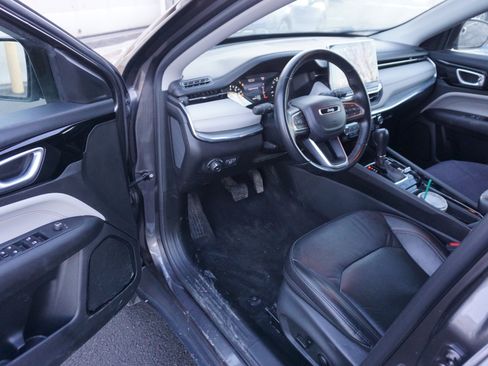 Used 2022 Jeep Compass Limited image 28