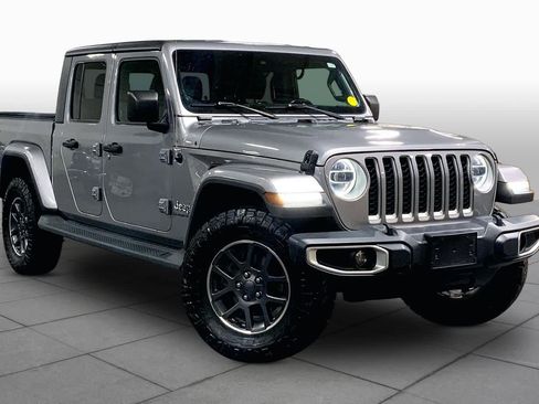 Used 2020 Jeep Gladiator Overland AWD/4WD image 3
