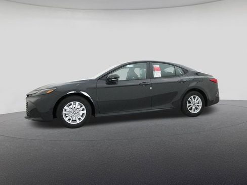 New 2026 Toyota Camry LE image 18